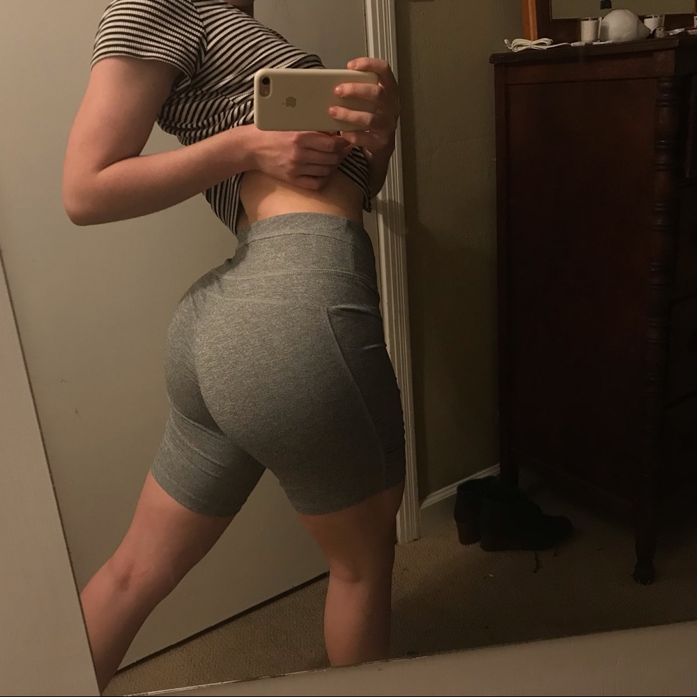 Calvin Klein Performance Bike Shorts - size small